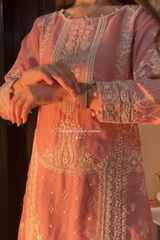 Step out in elegance with this stunning 3-piece ensemble — a perfect fusion