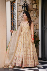 Turn heads effortlessly with our exclusive 3-piece Co-ord Set