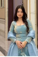 Step into effortless charm with our exclusive 3-piece set