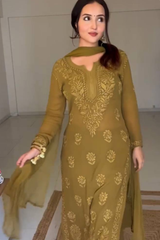 Step into effortless charm with our exclusive 3-piece set