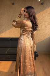 perfect blend of elegance and sophistication for this festive season! Make a statement