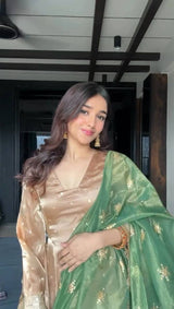 perfect blend of elegance and sophistication for this festive season! Make a statement