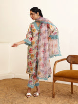 Floral Printed Kurta Set designed for effortless elegance and everyday comfort.