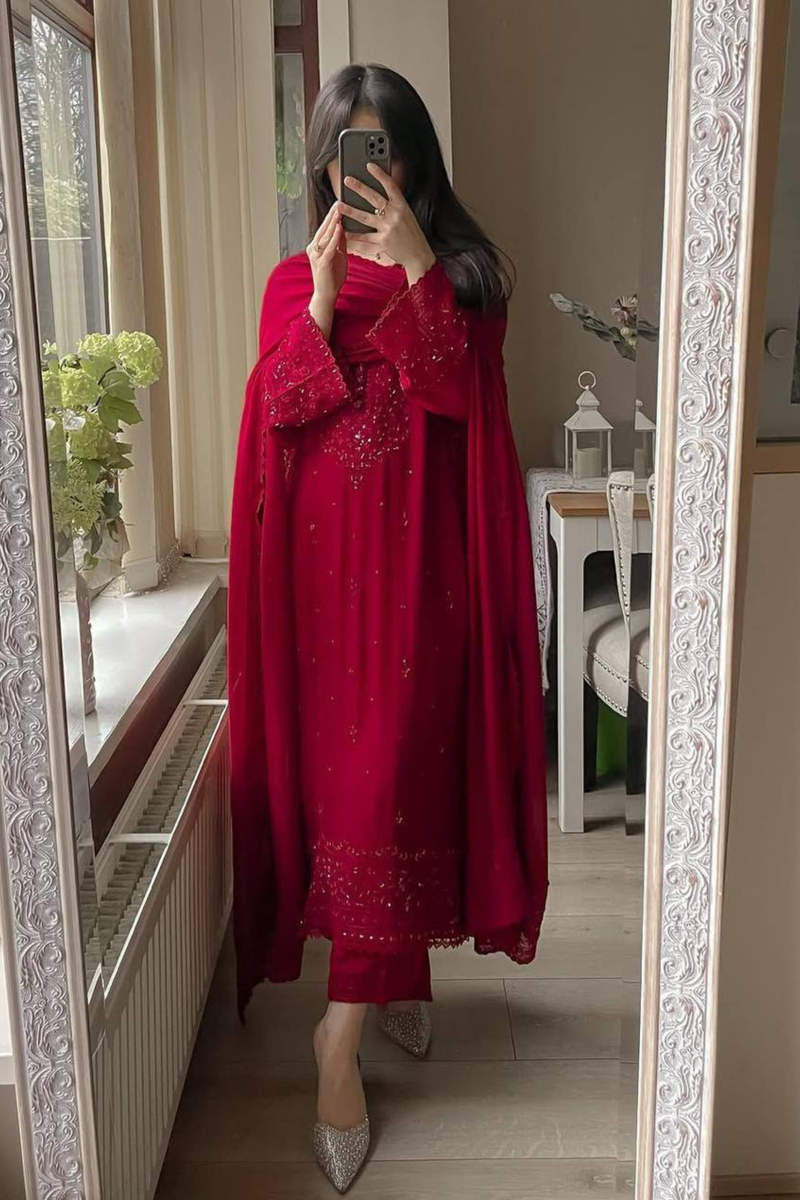 Elevate your festive wardrobe with this Exclusive 3-Piece Plazzo Set