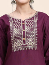 This elegant Designer Kurta Suit Set