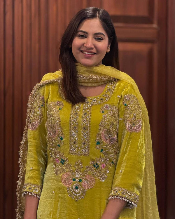 EXCLUSIVE DESIGNER SEQUENCE EMBROIDERY WORK FARSI SALWAAR SUIT WITH DUPATTA ✨