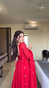 Step into effortless charm with our exclusive 3-piece set