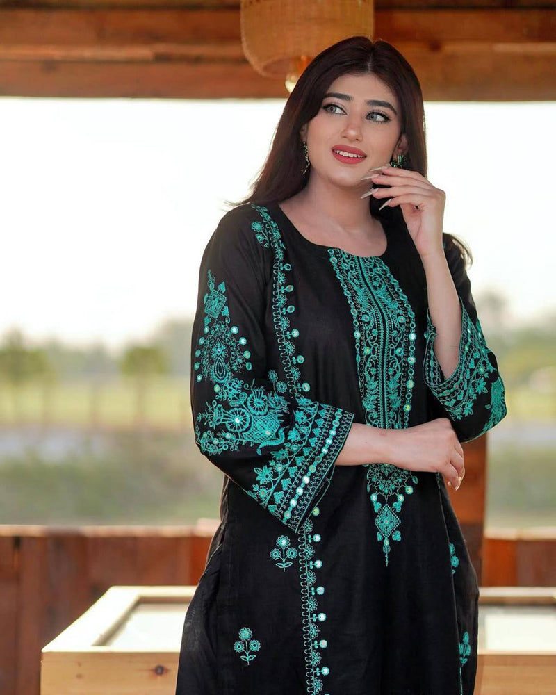 Add a royal touch to your festive wardrobe with this Exclusive 3-Piece Plazzo Pair with Dupatta,