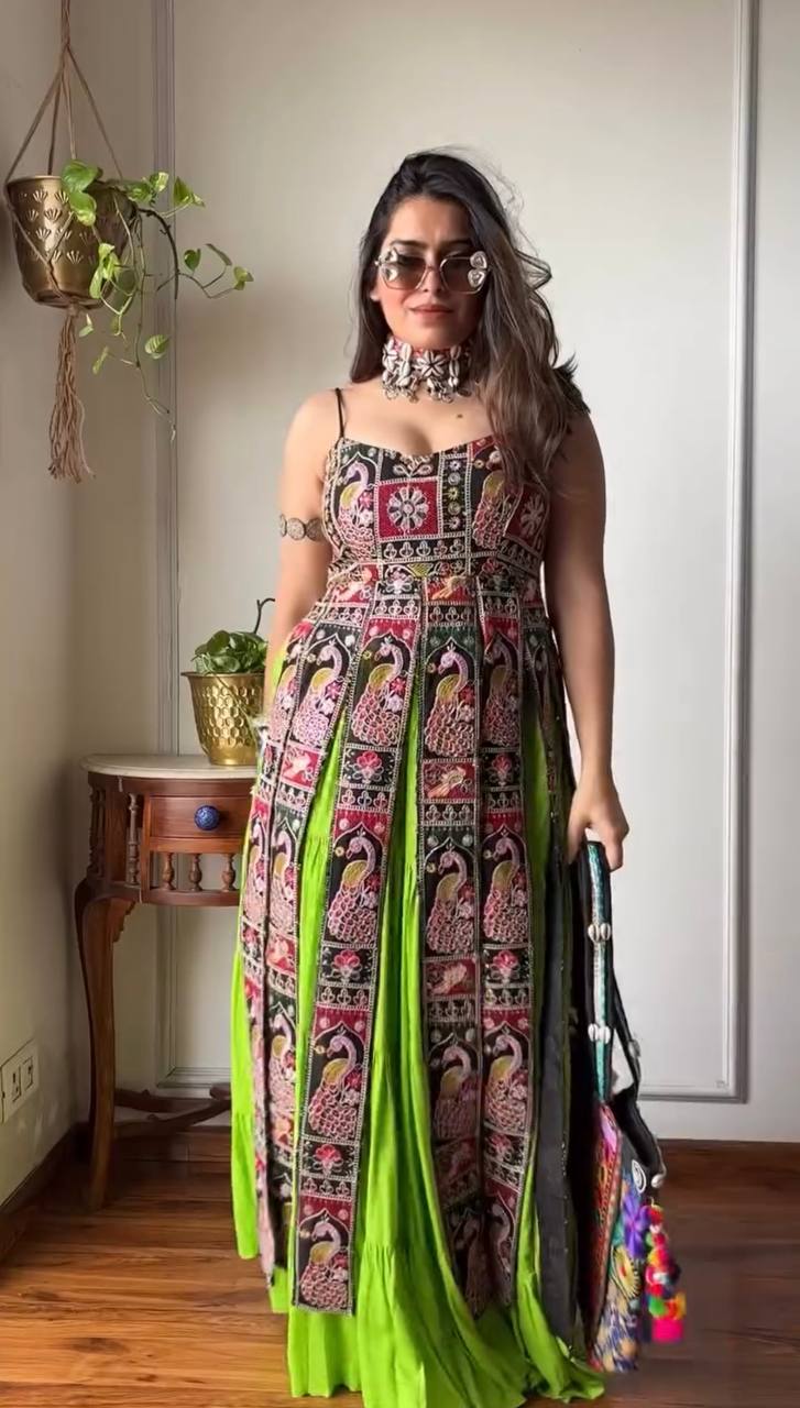 EXCLUSIVE AND PREMIUM WEAR – LEHENGA SET