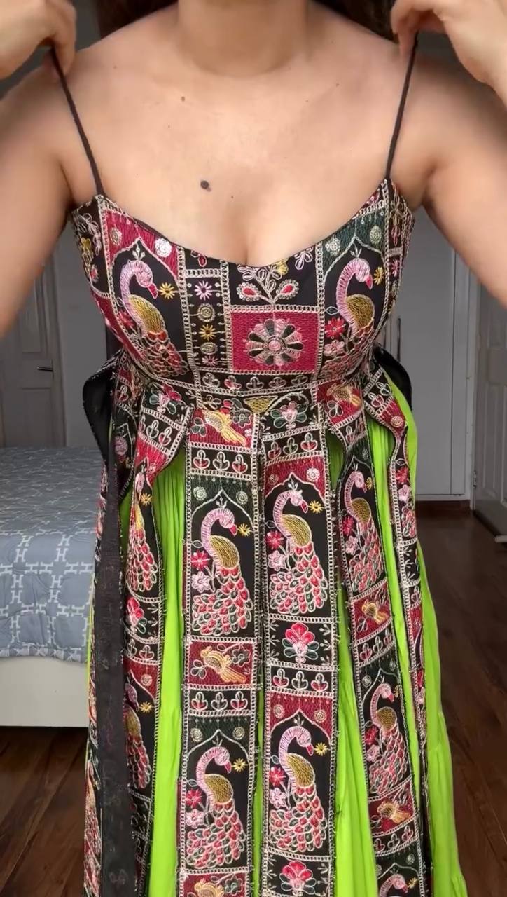 EXCLUSIVE AND PREMIUM WEAR – LEHENGA SET