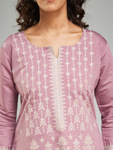 This elegant Designer Kurta Suit Set
