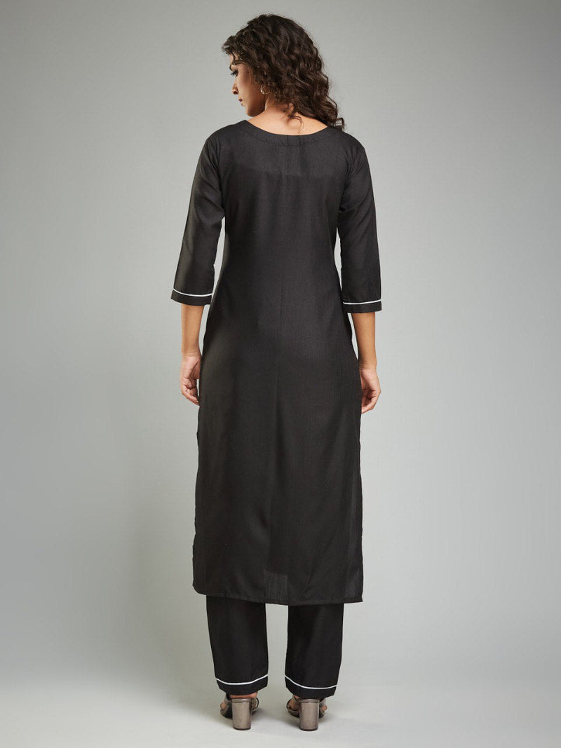 This stunning Designer Kurta Suit Set in a beautiful color