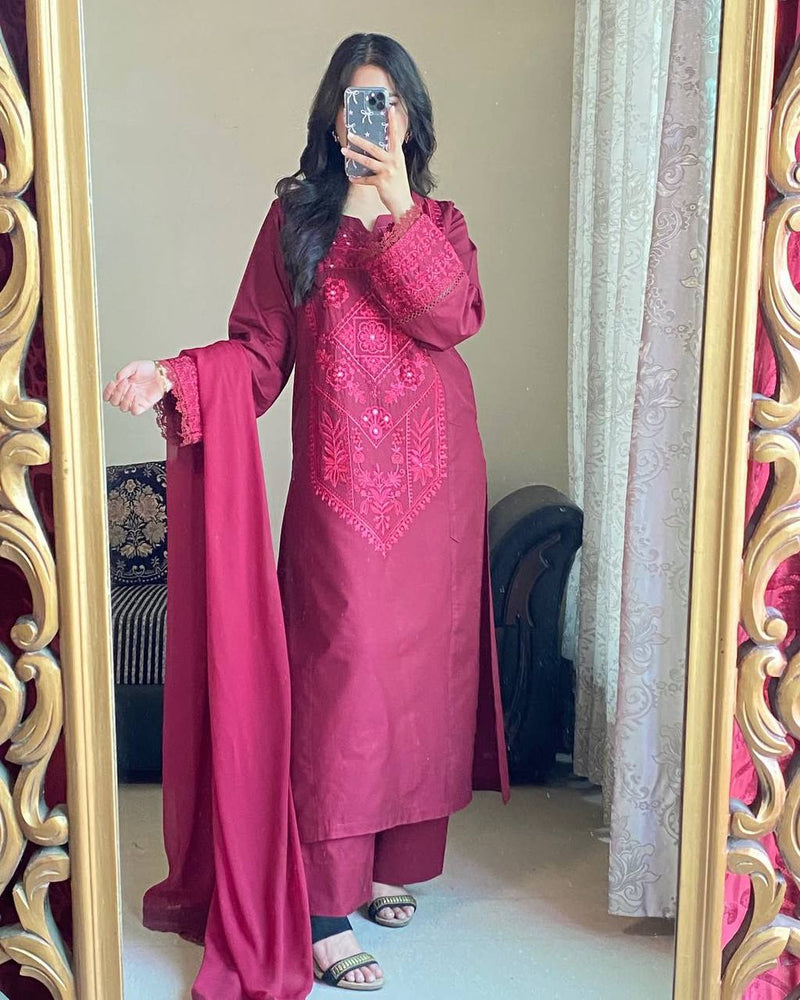 DESIGNER WEAR EXCLUSIVE SUIT IN ROMAN SILK FABRIC TOP AND PANT WITH DUPATTA IN GEORGETTE