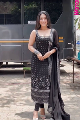 Step into effortless charm with our exclusive 3-piece set