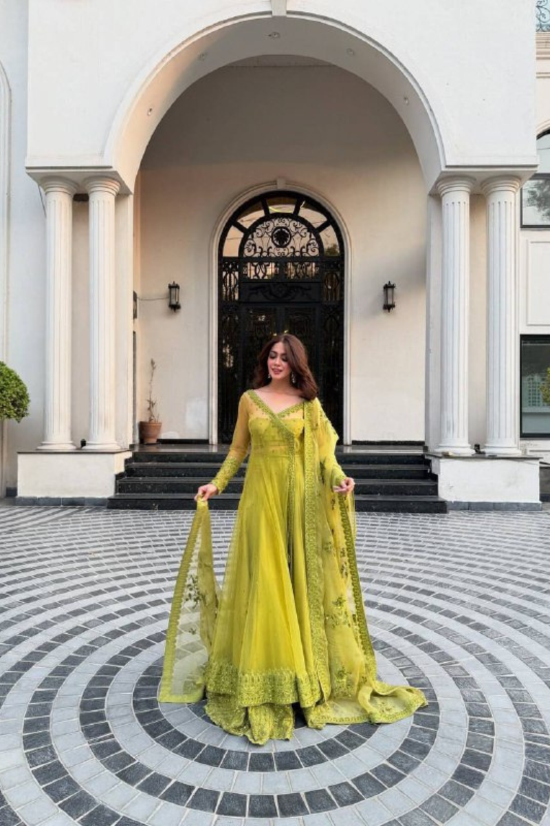 Step into royal elegance with our stunning Kediya Style Shrug Lehenga Set