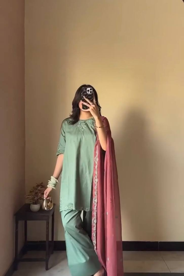 Discover timeless elegance with our beautifully designed 3-piece Farshi Salwar Set