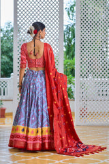 Celebrate your festive moments in the exquisite beauty of Tussar Silk, where Minakari craftsmanship and foil work come together to create a masterpiece.
