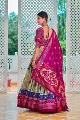 This lehenga set brings together the best of both worlds—intricate craftsmanship with modern charm.